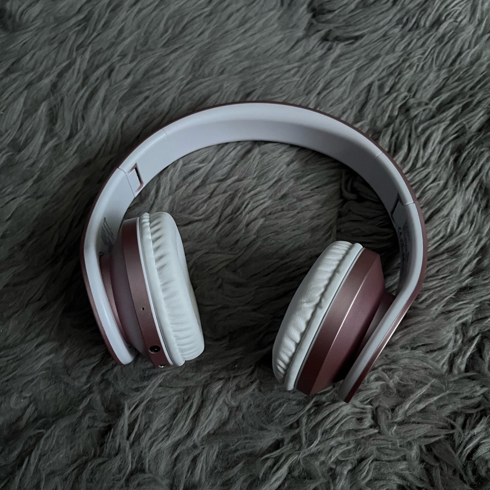 Bluetooth headphones